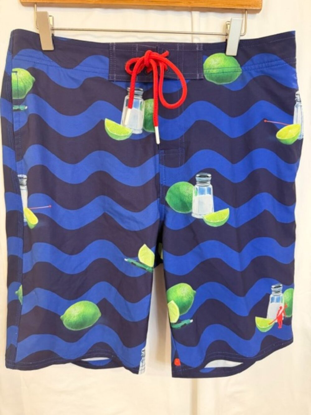 Toes In The Sand Men's Bathing Suit Size 32